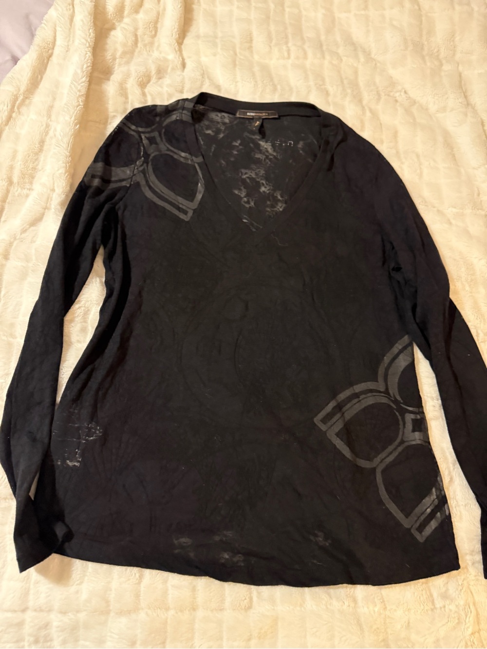 BCBGMaxAzria Black V-Neck Top with Subtle Gray Graphic Detail-L